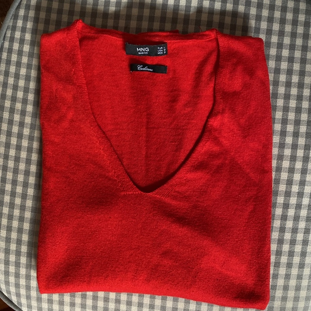MANGO 100% cashmere v-neck sweater in red